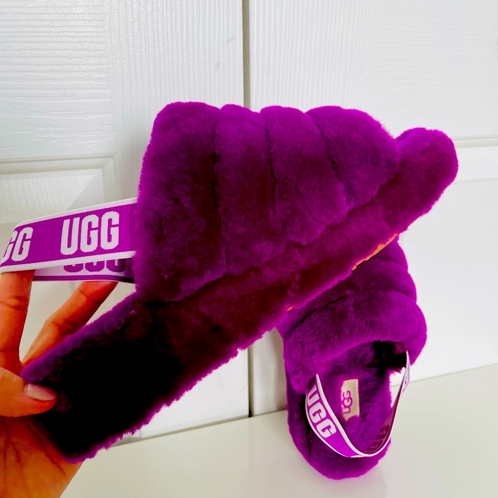 UGG slide